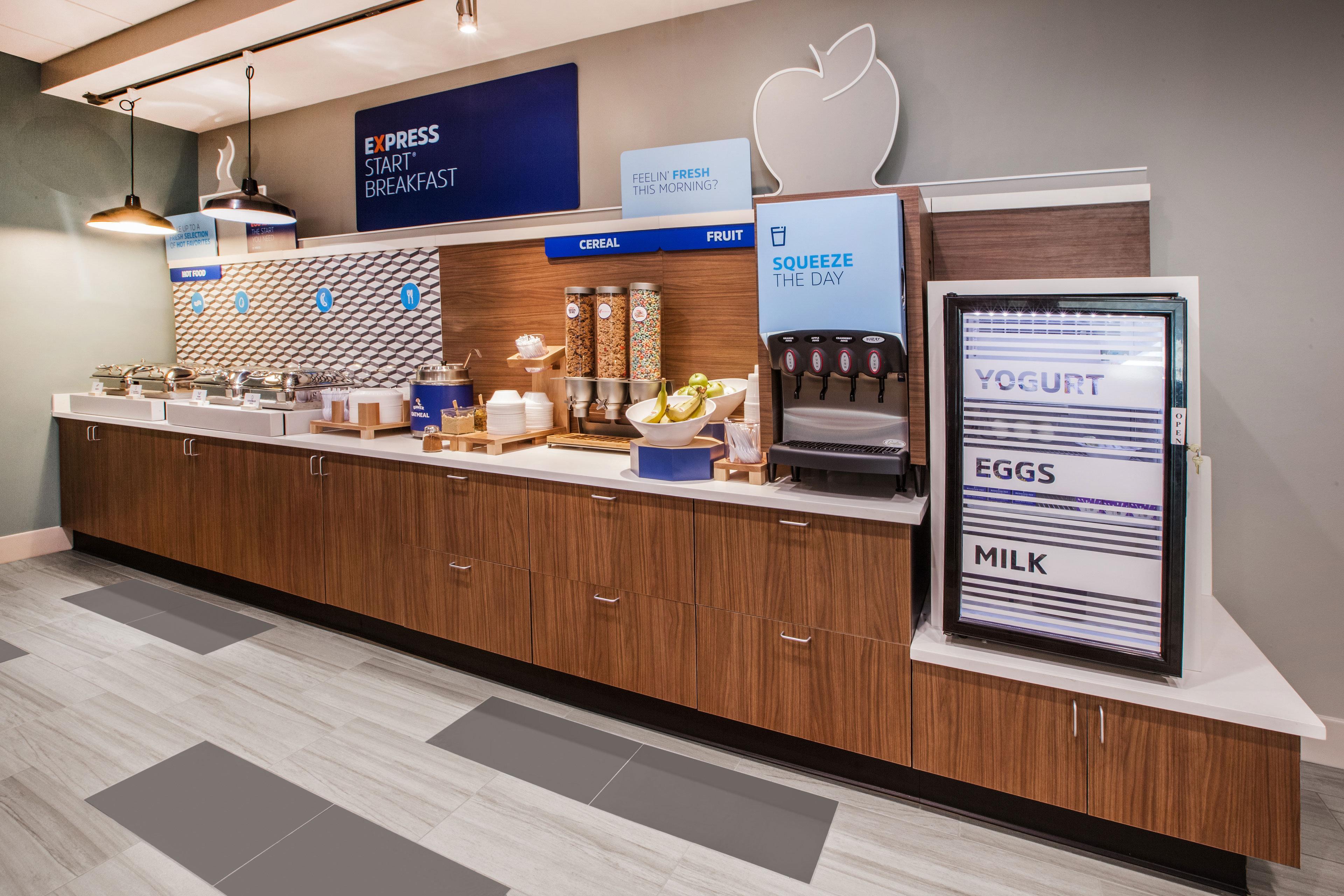 Holiday Inn Express Richfield By Ihg Exterior photo