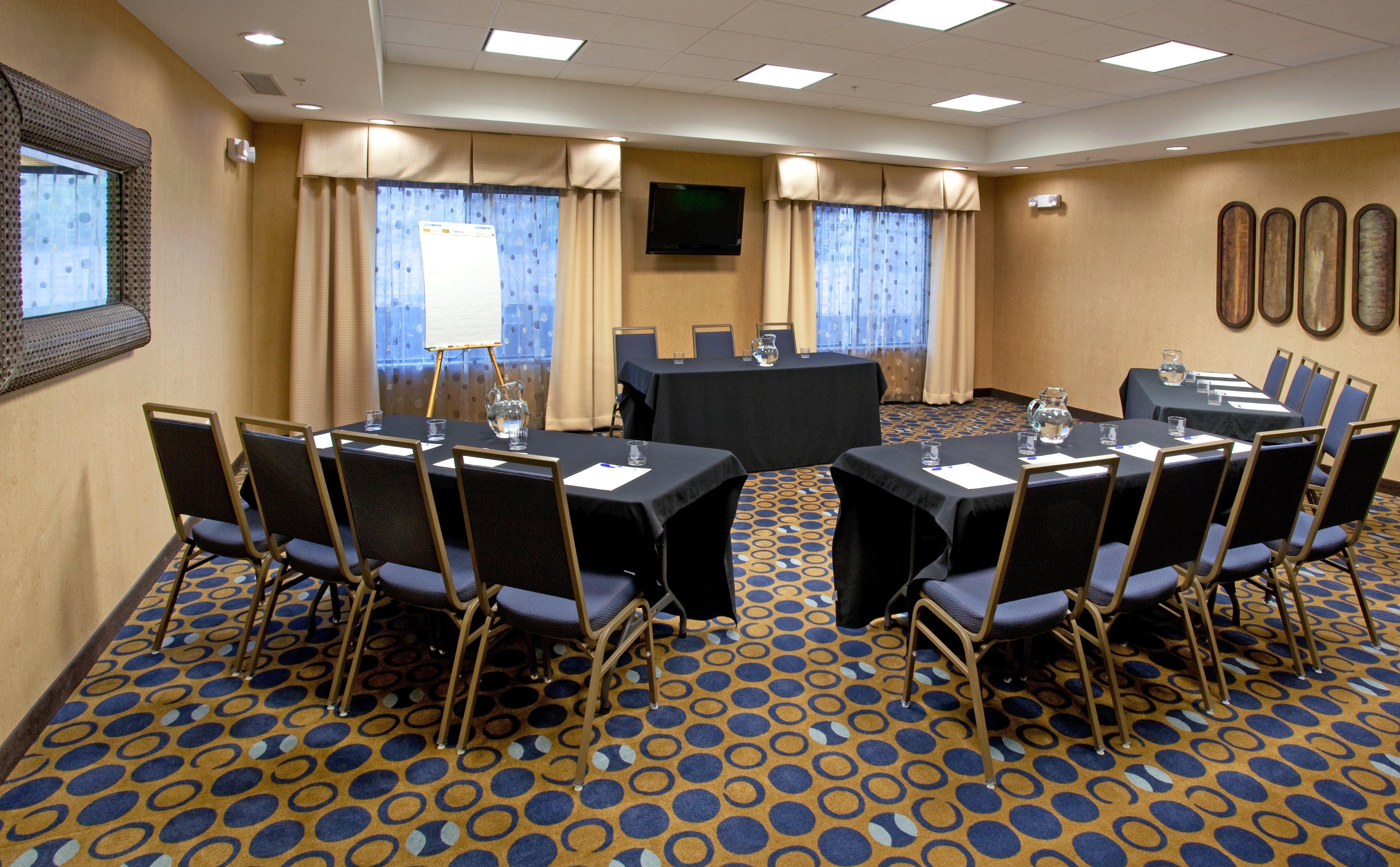 Holiday Inn Express Richfield By Ihg Facilities photo