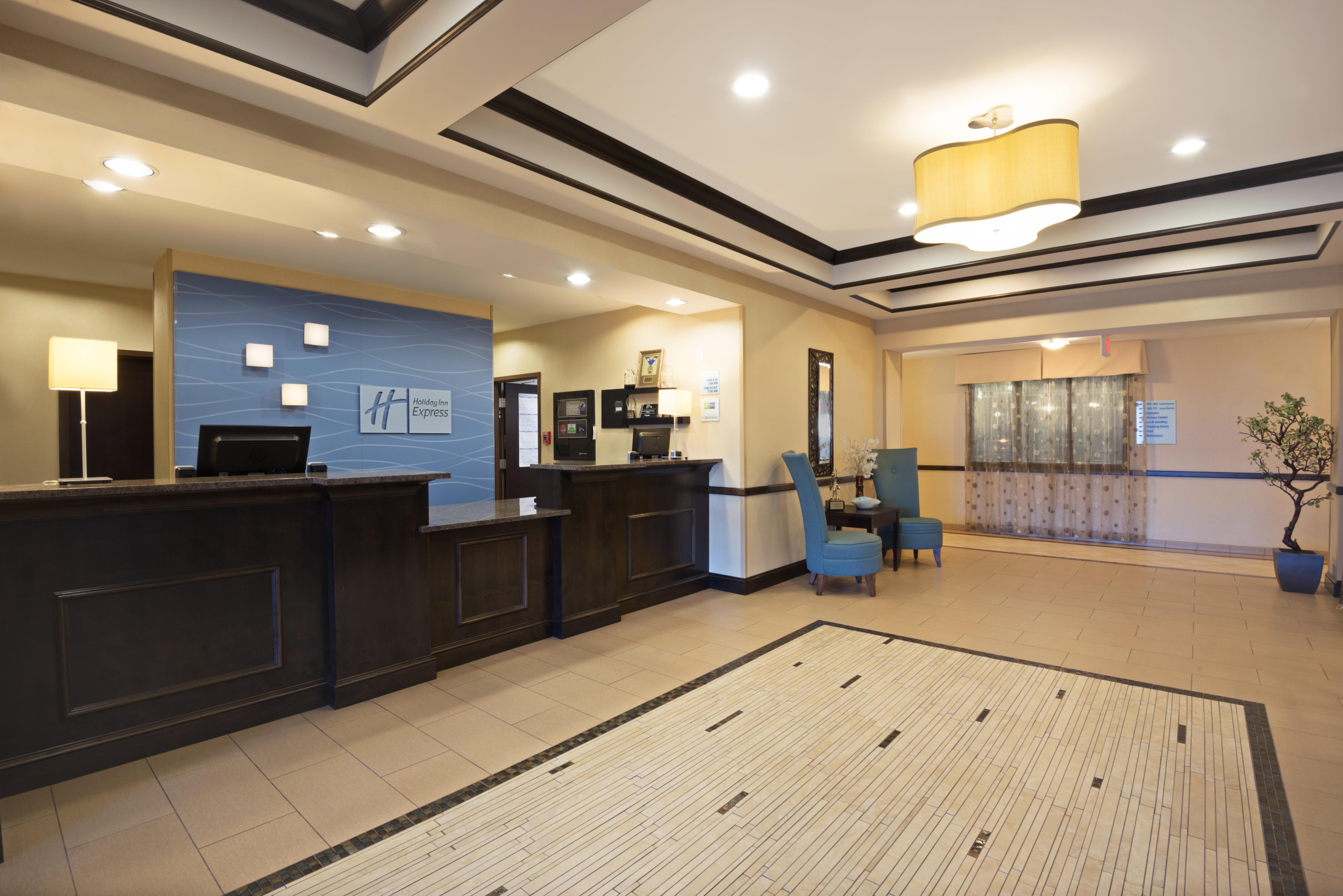 Holiday Inn Express Richfield By Ihg Exterior photo