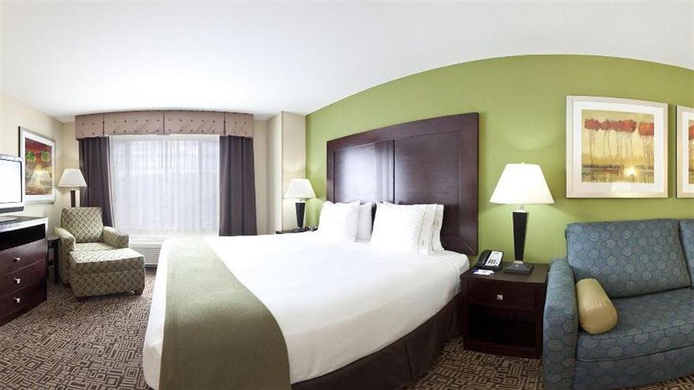 Holiday Inn Express Richfield By Ihg Exterior photo